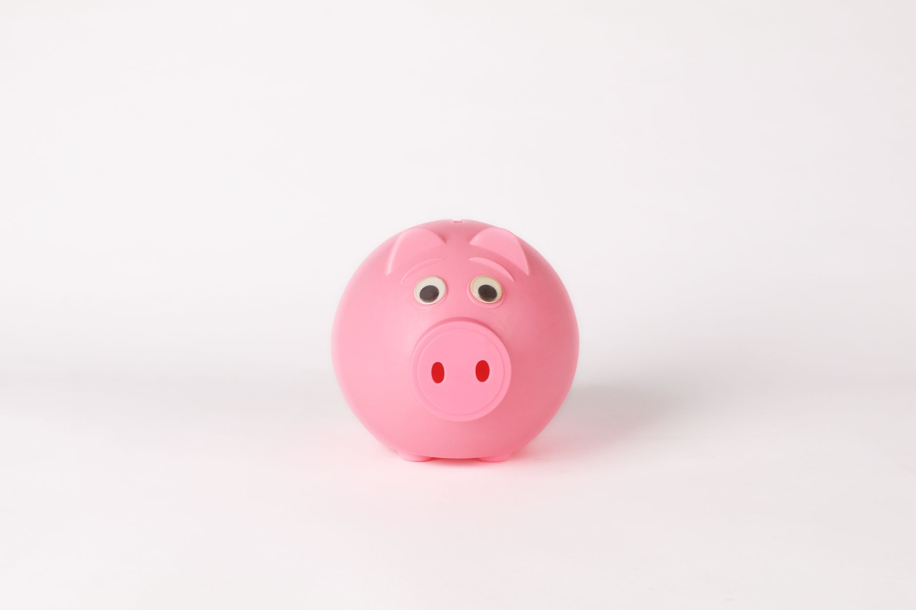 Jar of coins representing retirement savings and a 401(k) account