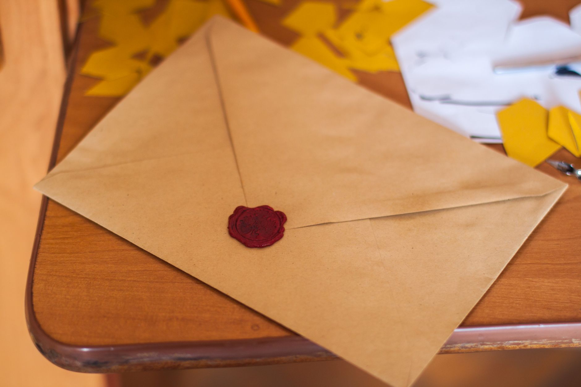 Government envelope and letter on a desk, the notice that arrives after a federal payment is reduced by an offset